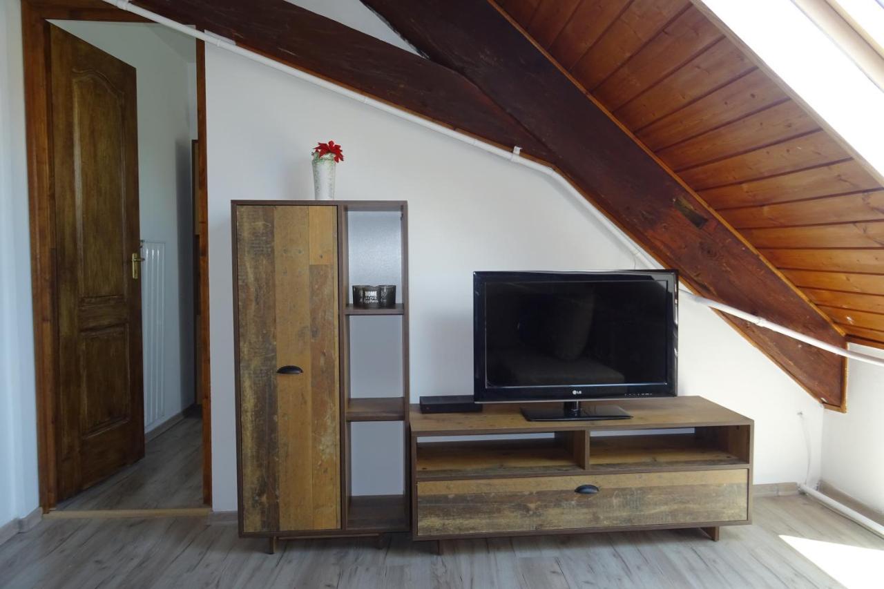 Magdalena Apartman Eger Esterno foto