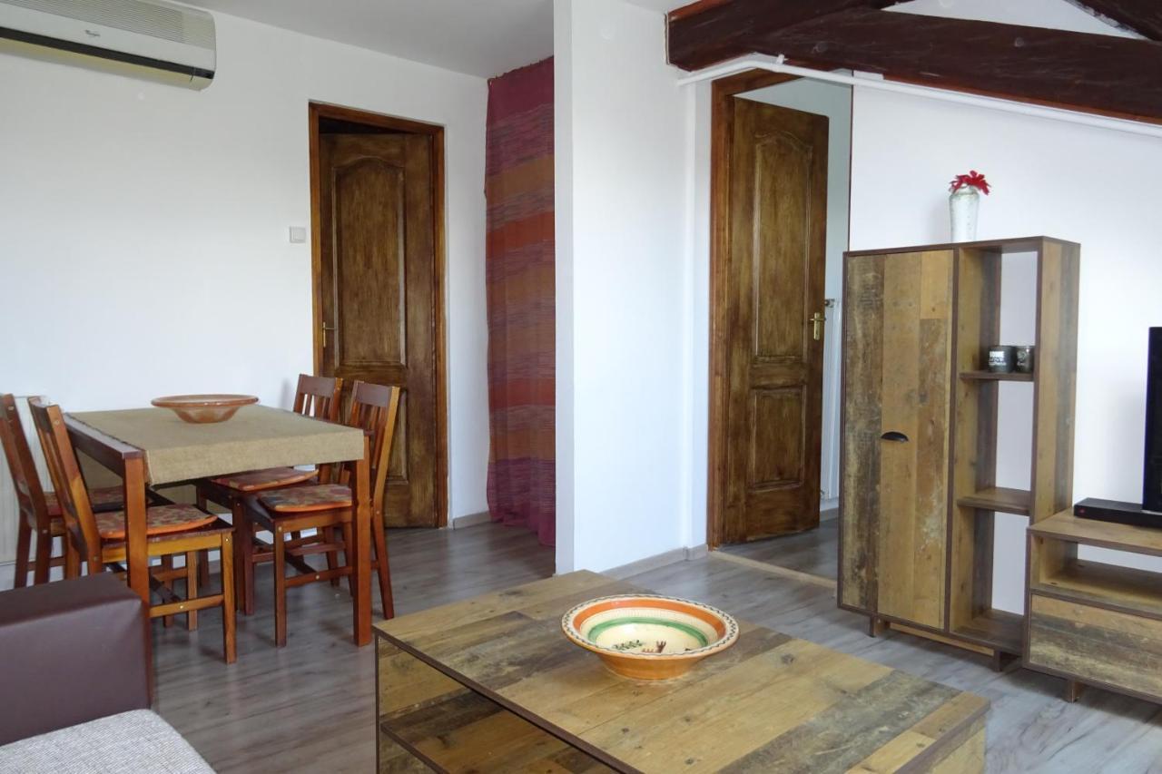 Magdalena Apartman Eger Esterno foto