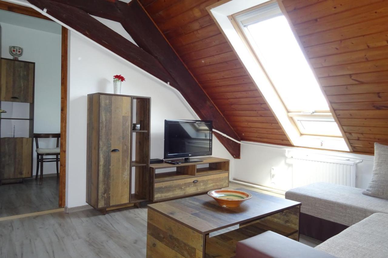 Magdalena Apartman Eger Esterno foto